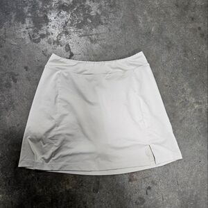 Kaki tennis skort